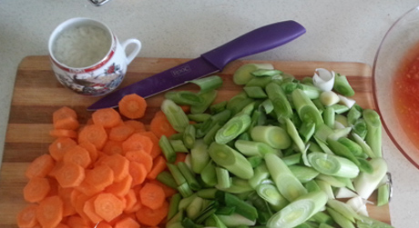 zeytinyagli-pirasa-yemegi-yapimi-fotografi-1