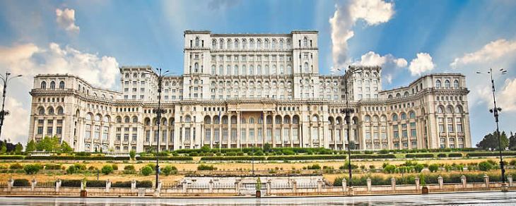 Parlamento-Sarayı-Romanya